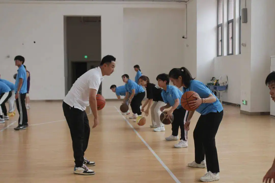 篮球训练计划表一周一次怎么写的啊_1